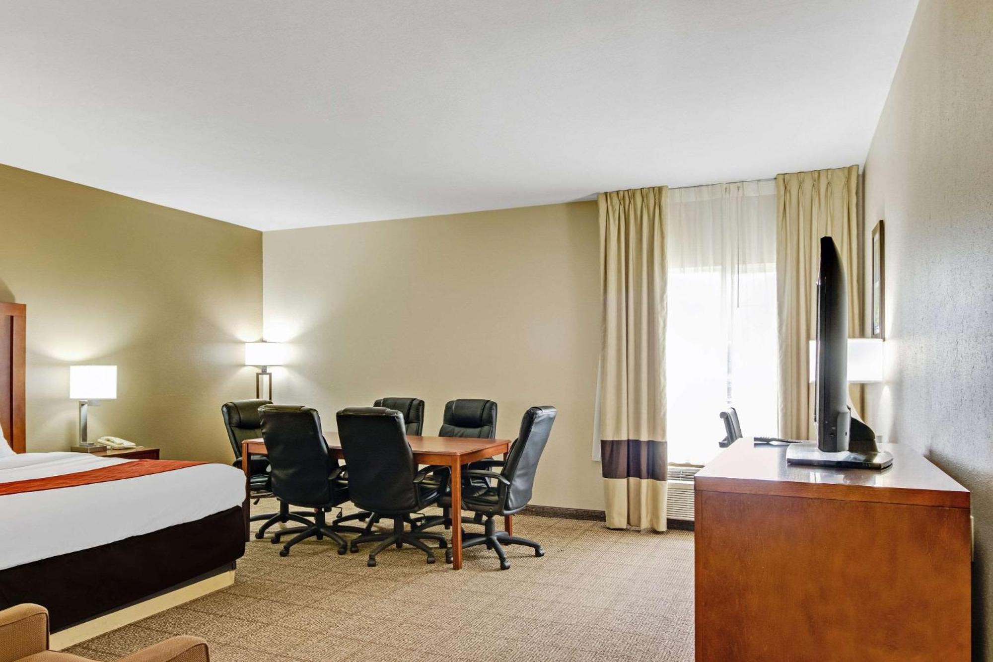 Comfort Inn Гендерсон Екстер'єр фото