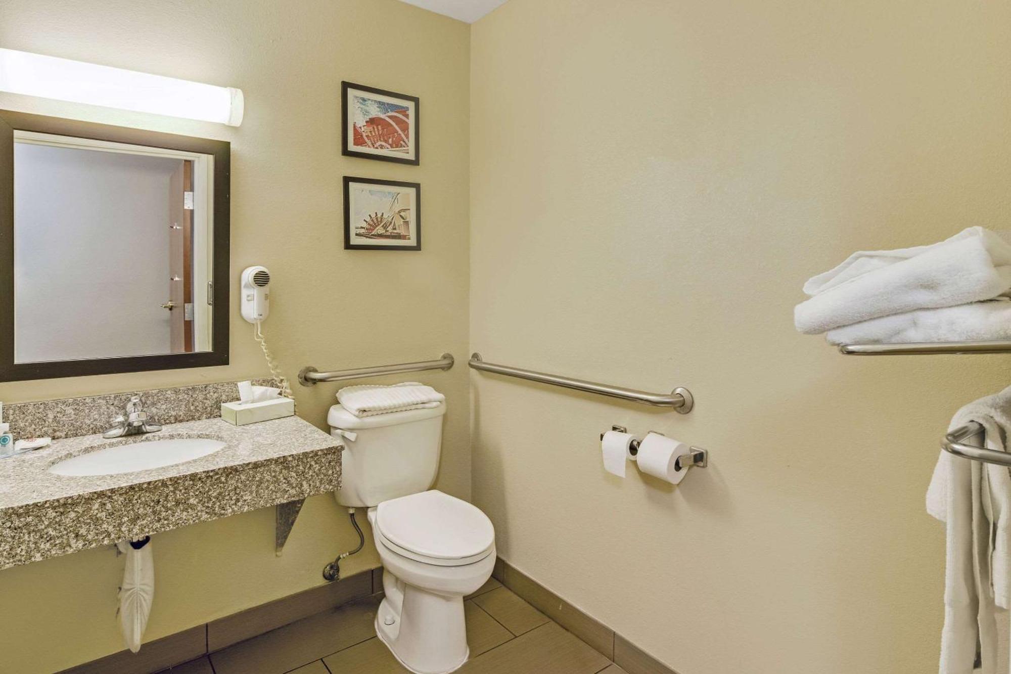 Comfort Inn Гендерсон Екстер'єр фото